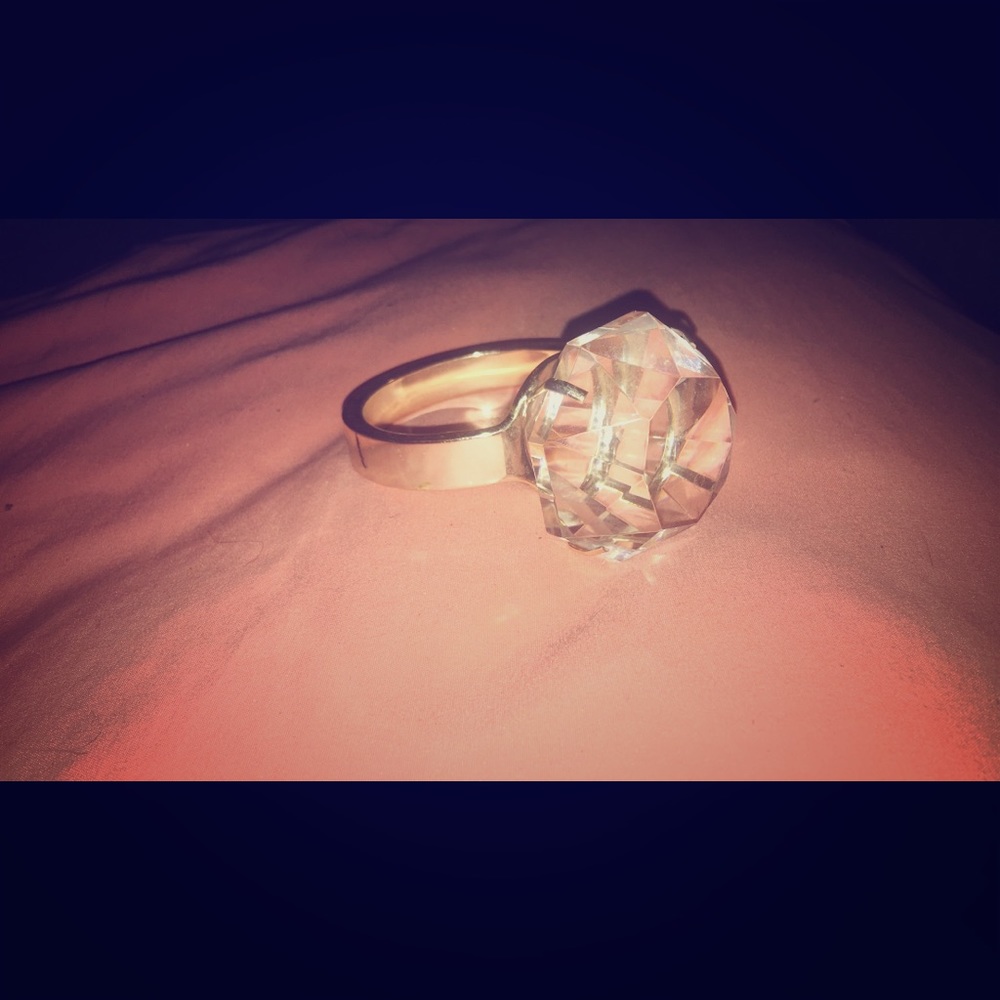 Ring decor